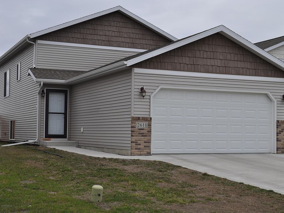 1st image of 413 Foxtail Dr