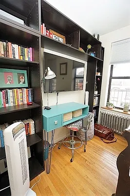 Rented by Universal Realty Group | media 18