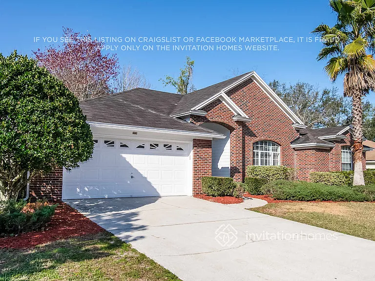 11836 Lake Fern Dr — Photo 3