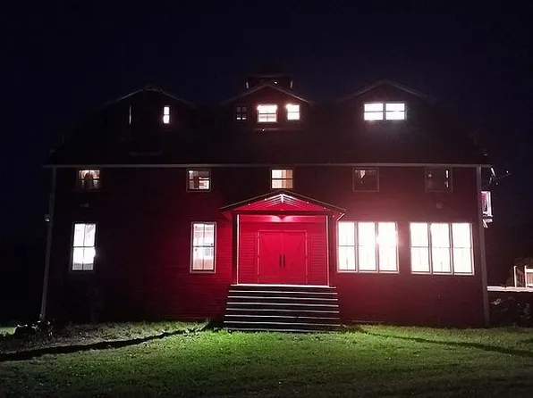 3213 Woodward Neighborhood Rd, Richford, VT 05476