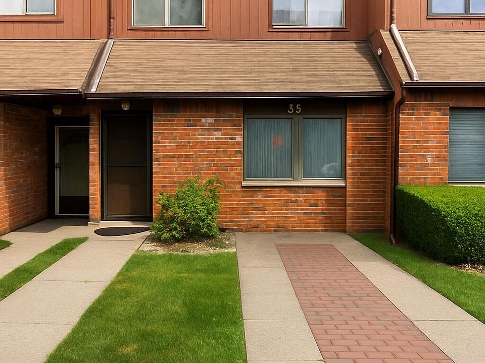 1st image of 35 Stonegate Dr