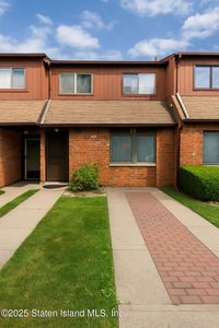 35 Stonegate Dr, Staten Island, NY, 10304