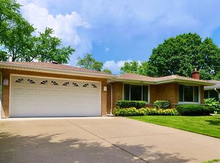 4308 Greenwood St, Skokie, IL 60076