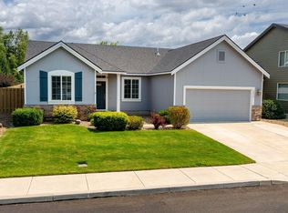 2834 SW 50th St, Redmond, OR 97756