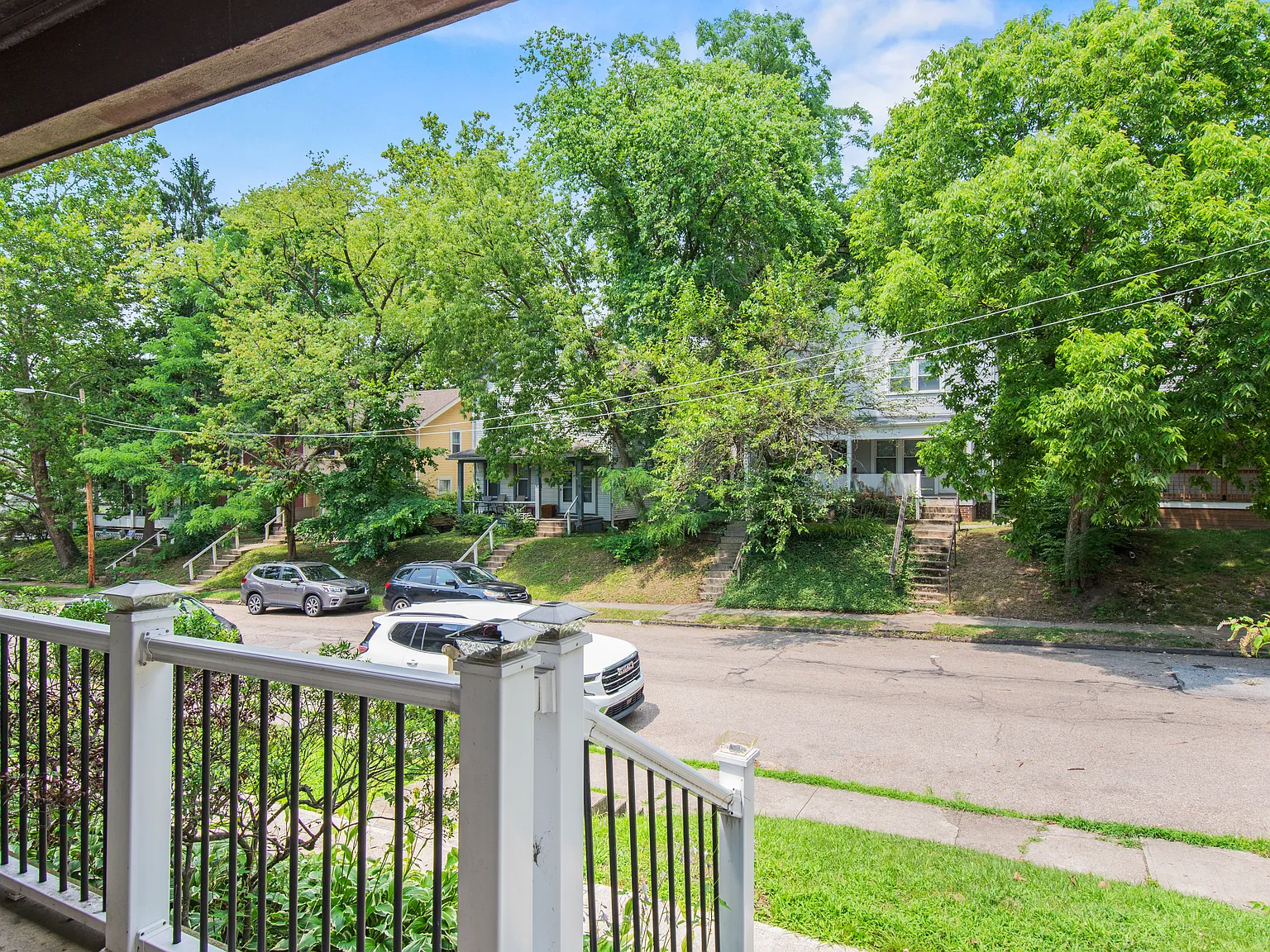 4 bed, 1.5 bath, $3,000 — Photo 2