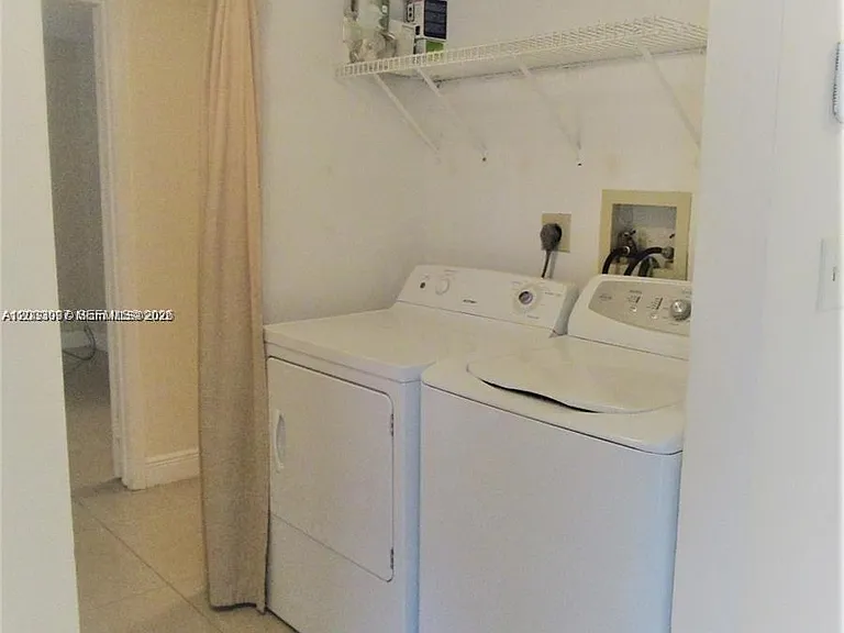 9491 Palm Cir S #205 — Photo 9
