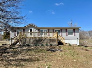 2200 Lakeview Dr, Lake lafayette, MO 64076