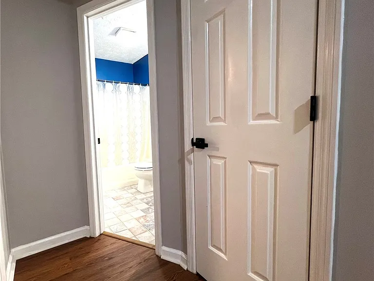 2105 Wexford Oaks Ct — Photo 18