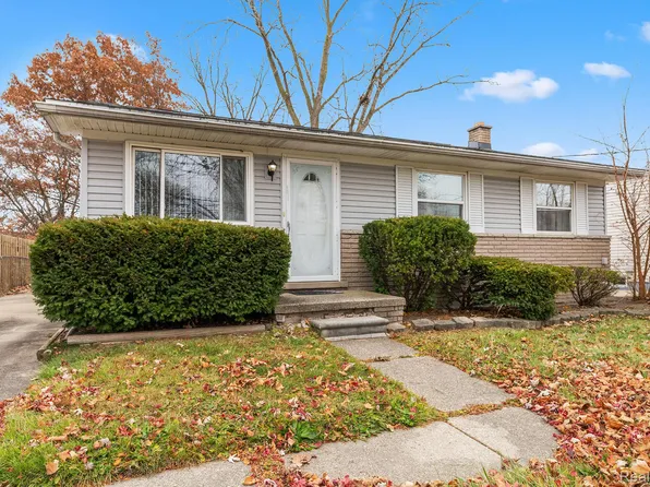 37258 Carpathia Blve Blvd, Sterling Heights, MI 48310