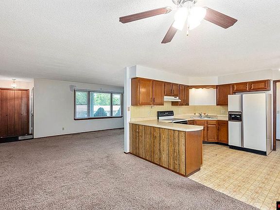 4th image of 107 Parkview Dr