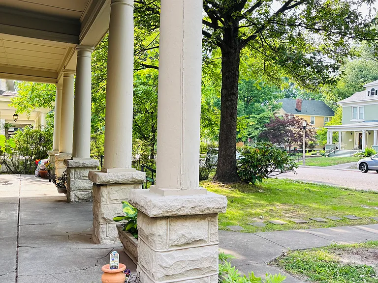 1329 Harbert Ave #9 — Photo 35