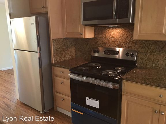 4th image of 68 Parkshore Cir
