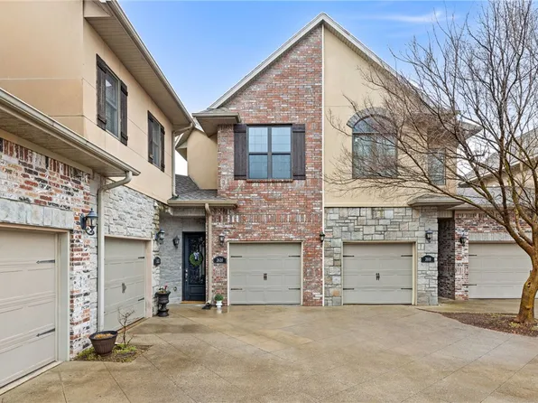 2620 S Everest Ave, Rogers, AR 72758