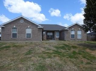 1060 Applewood Cir, Centerton, AR 72719