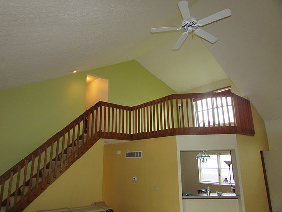 3rd image of 3067 Serpentine Dr