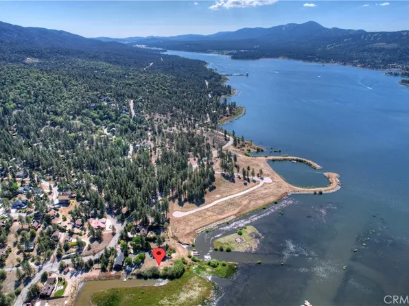 39483 N Shore Dr, Fawnskin, CA 92333