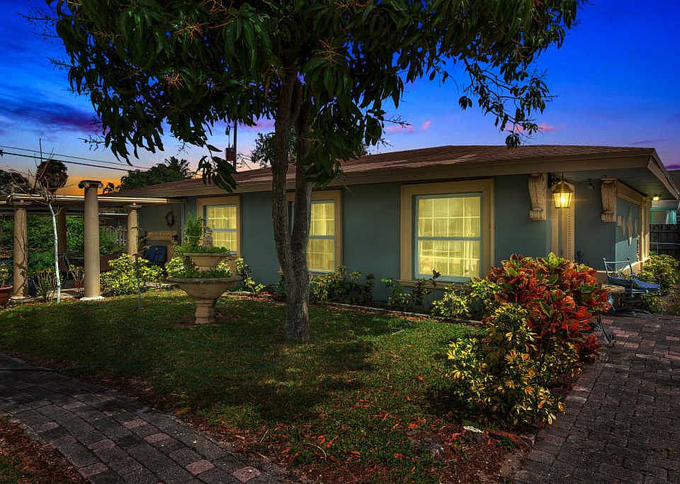 1st image of 4229 Bougainvillea St