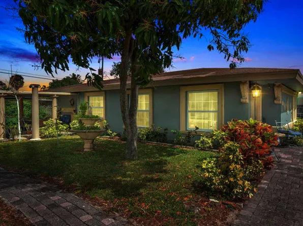 4229 Bougainvillea St, West Palm Beach, FL 33406