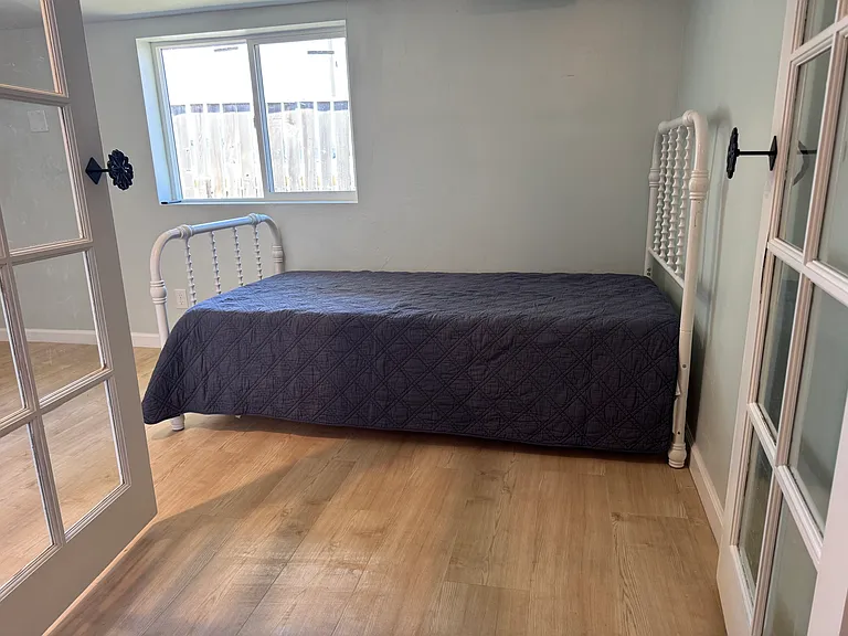 155 N 200 E — Photo 22