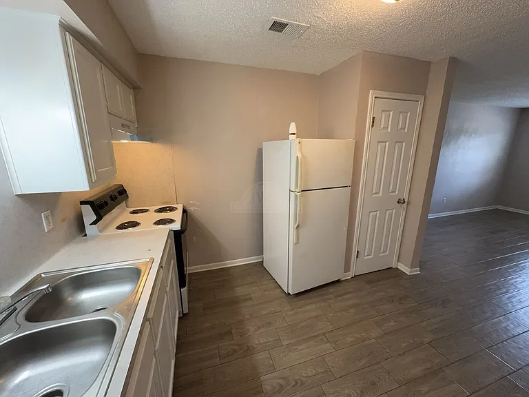 105 W. Reagan Ave, Copperas Cove — Photo 7