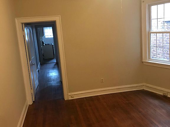 4th image of 2208 W Grace St APT A