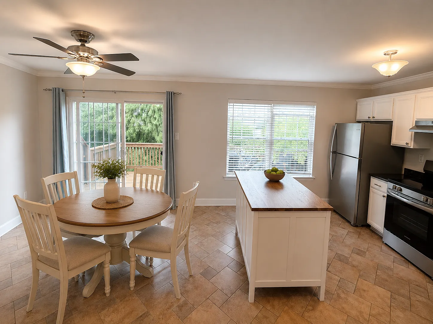 3 bed, 2.5 bath, 1620 sqft, $2,900 — Photo 4