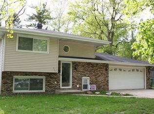 221 S William St, Joliet, IL 60436