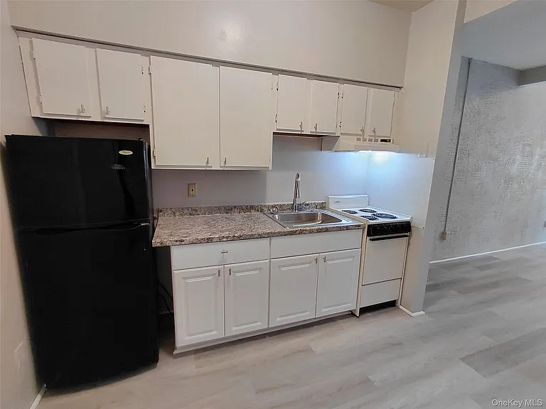 81 Franklin St #305 — Photo 5