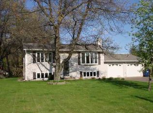 2350 Morningside Dr, Kronenwetter, WI 54455