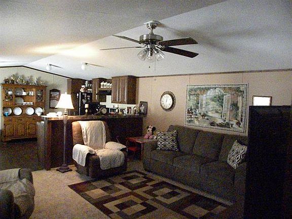 2nd image of 2120 S Burleson Blvd Trailer 34