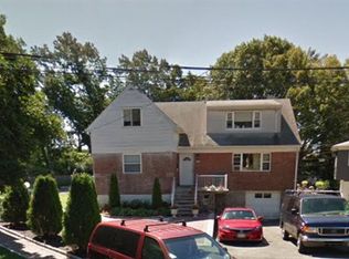 335 1st St, Yonkers, NY 10704