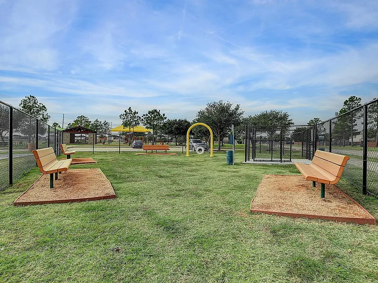 223 Sunset Colony Dr — Photo 37