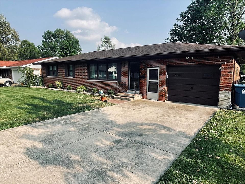 416 E 3rd St, Trenton, IL 62293 Zillow