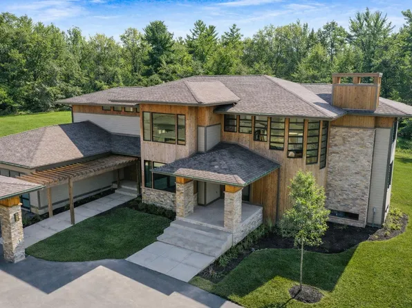 885 N 100 W, Valparaiso, IN 46385