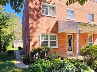 703 Skyline Dr, Lancaster, PA 17601