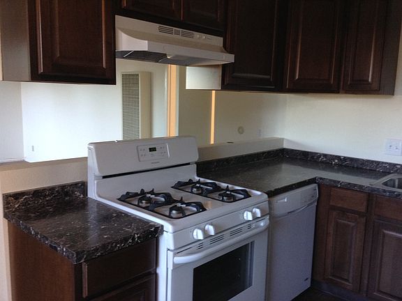 3rd image of 4422 Temecula St #0