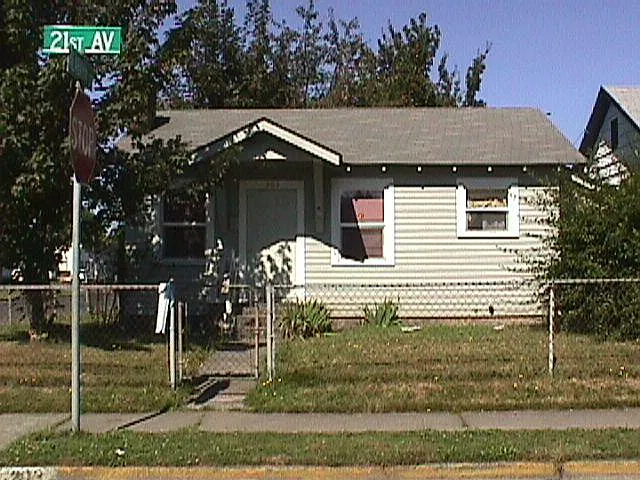 303 21st Ave photo 1