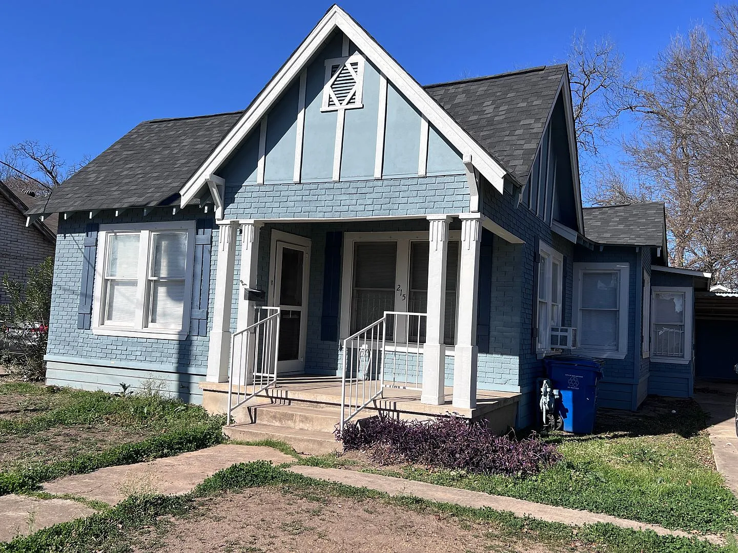 Palm Heights — Photo 2