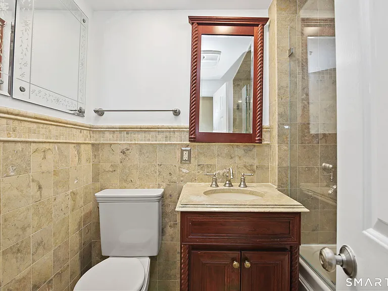 60 Greenwich Hills Dr #60 — Photo 14