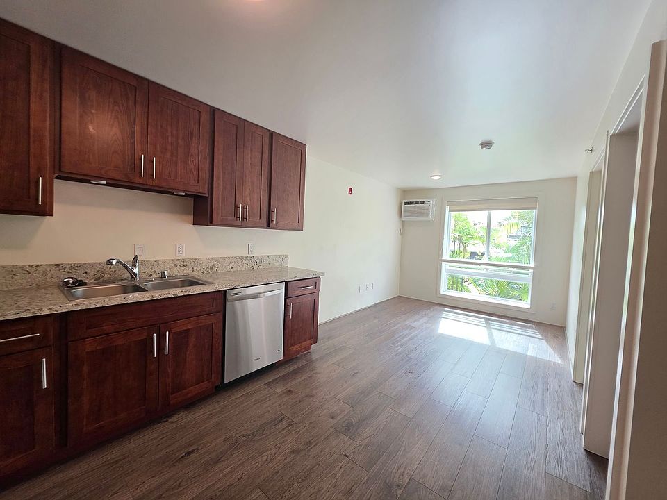 1st image of 101 Maluniu Ave APT 204