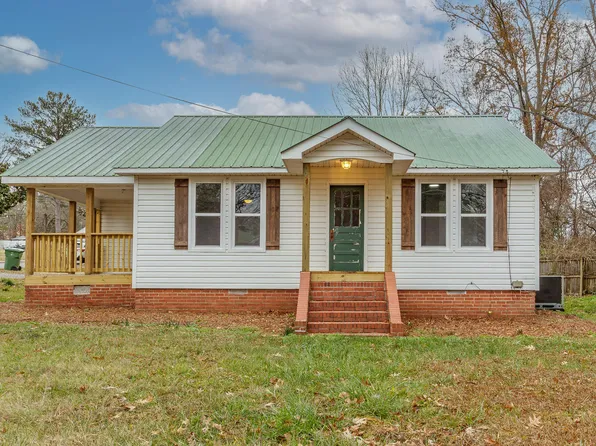 302 W Fort St, Chatsworth, GA 30705