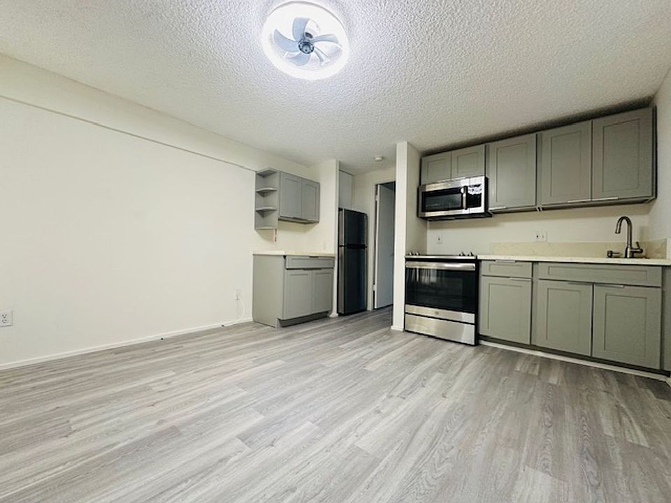 2nd image of 2860 Waialae Ave APT 202