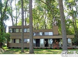 9672 N Shore Dr, Pigeon, MI 48755