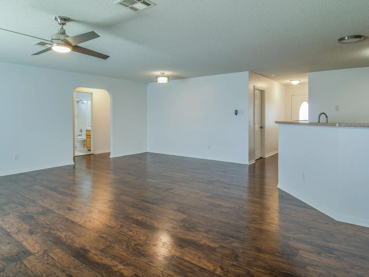 4 bed, 1616 sqft, $1,495 — Photo 3
