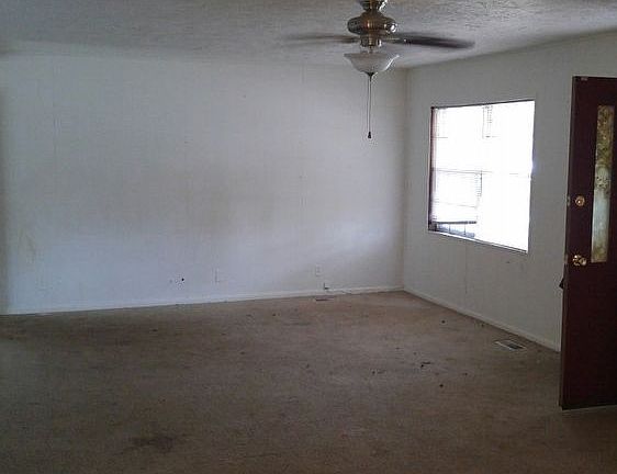 4th image of 8340 E 42nd St