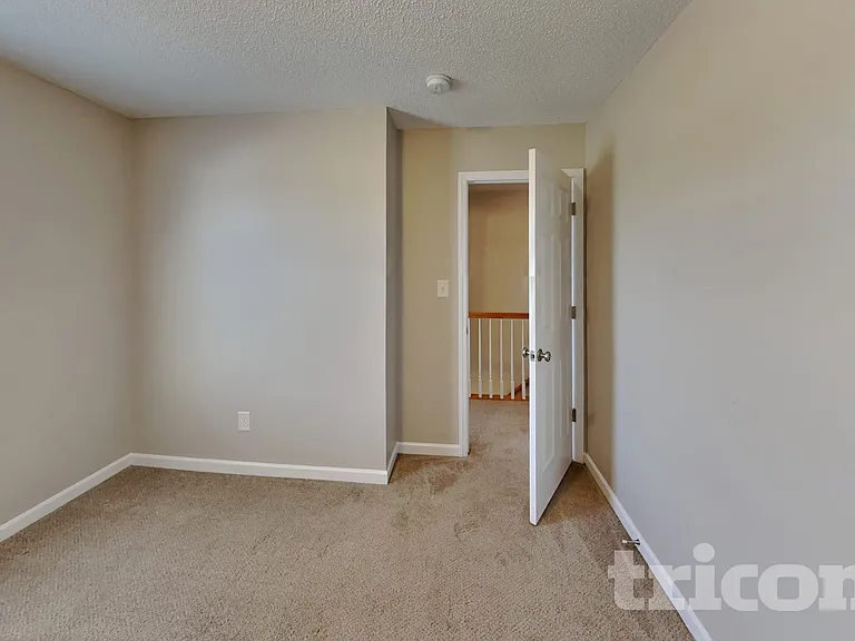 60 Rodney Ct — Photo 14