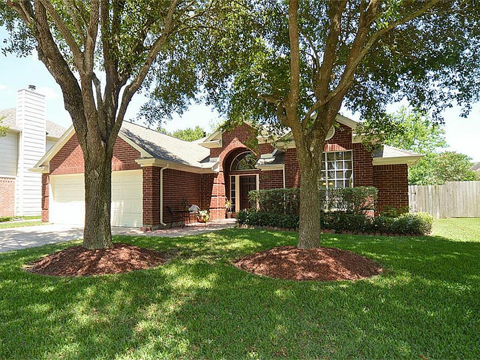 1st image of 106 Cloudbridge Dr