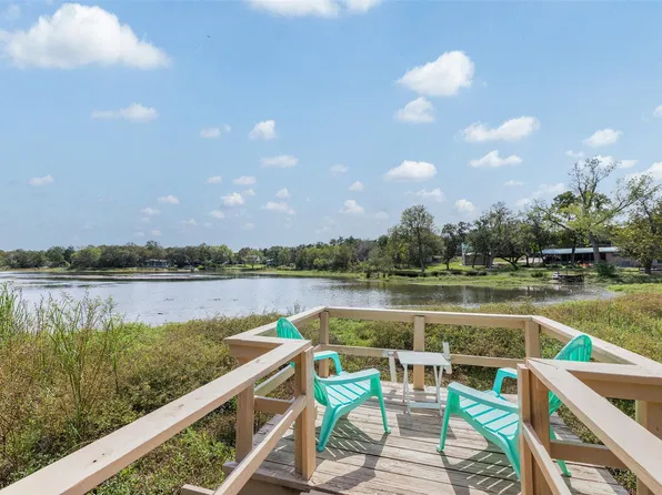 442 Big Bow, Smithville, TX 78957