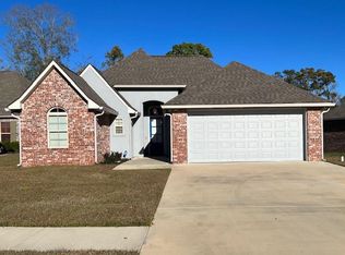 38 Hedges Plantation Pl, Natchez, MS 39120