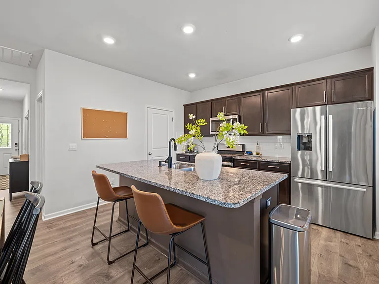 1009 Chiles Dr — Photo 27